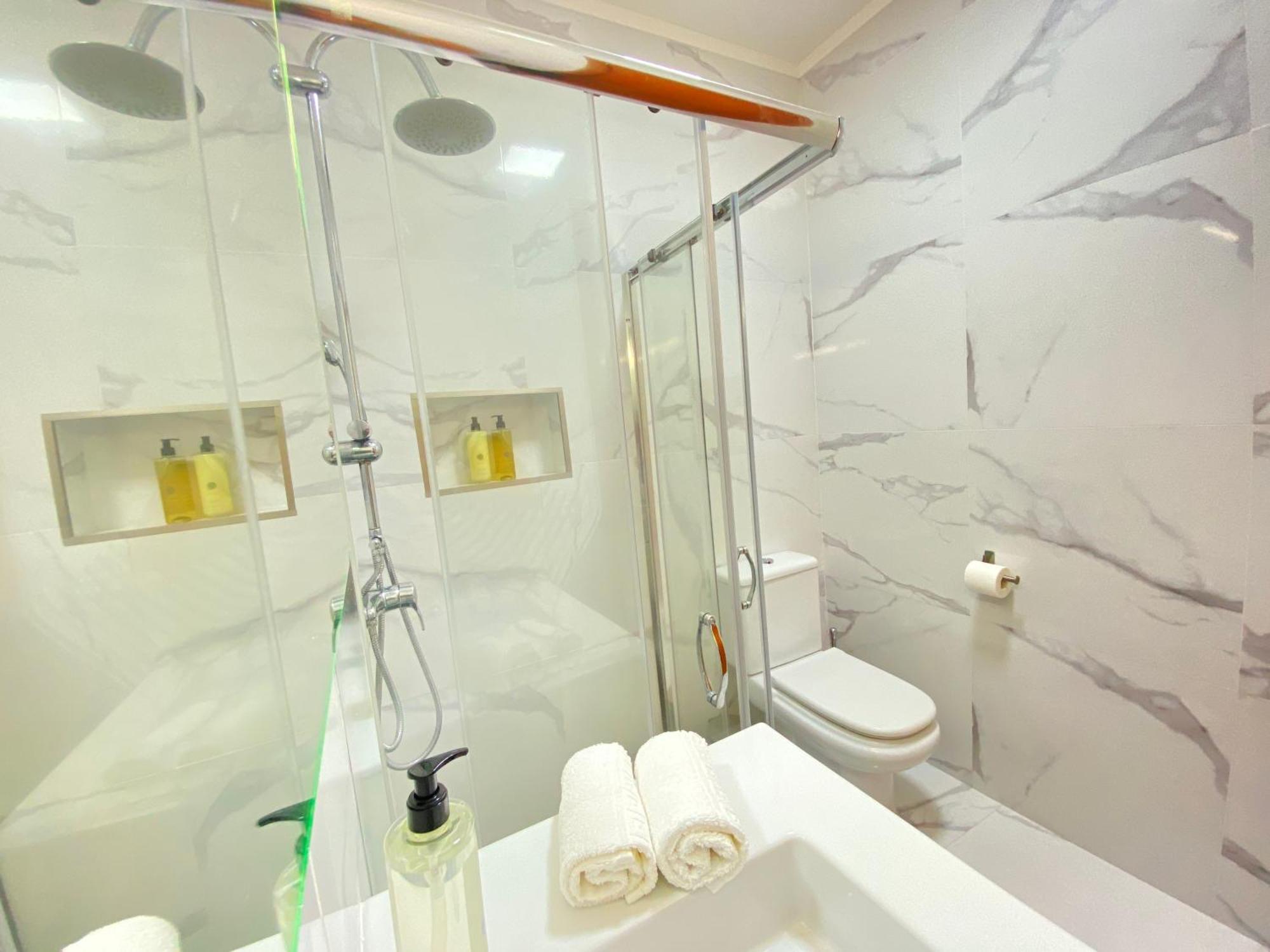 Aloha Burgau Guesthouse المظهر الخارجي الصورة